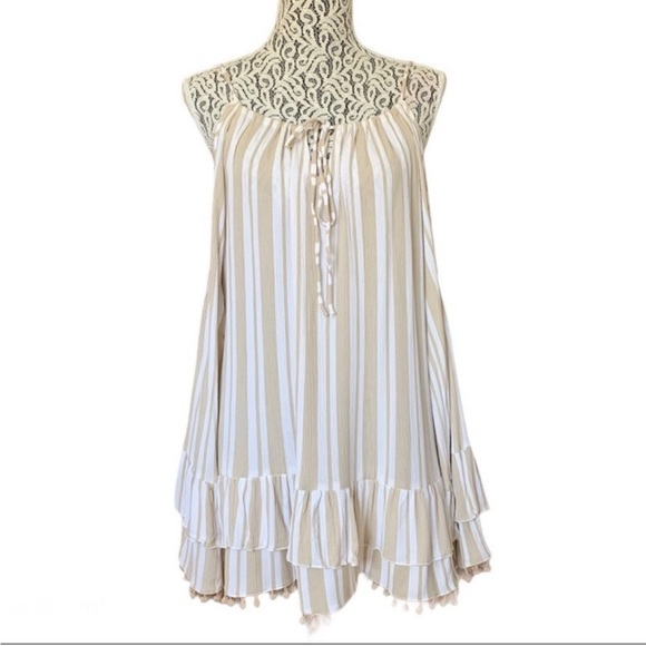 Lovers + Friends Tropical Oasis Cover Up Dress Beige and White
Size Small - Picture 5 of 6